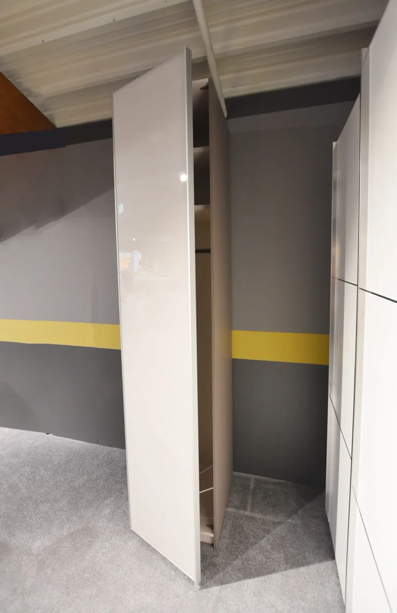 Schrankelement modern – kompakter Stauraum vielseitig – Bild 2